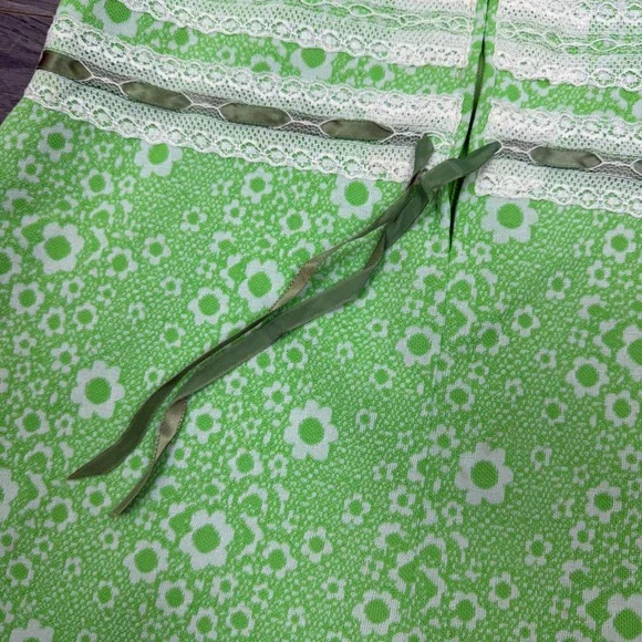 Vintage Handmade Girls 3T Green Floral Lace Shift Dress Short Sleeve Retro 70s - Picture 10 of 14